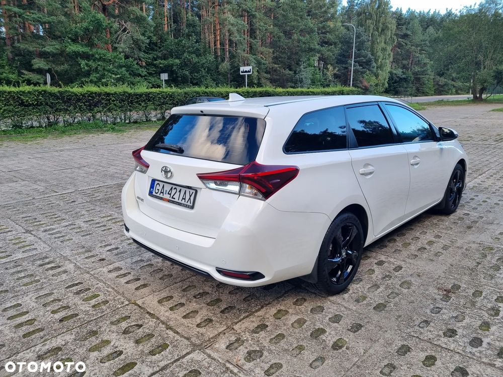 Toyota Auris 1.6 Active - 9