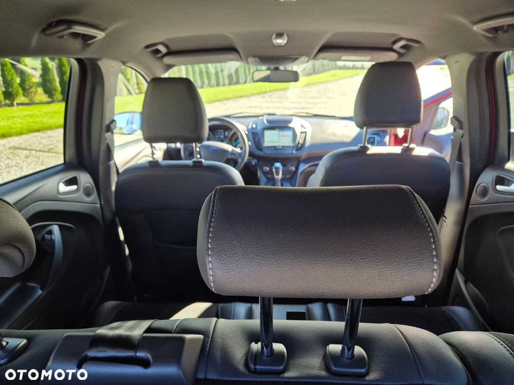 Ford Kuga 2.0 TDCi 4x4 ST-Line - 34