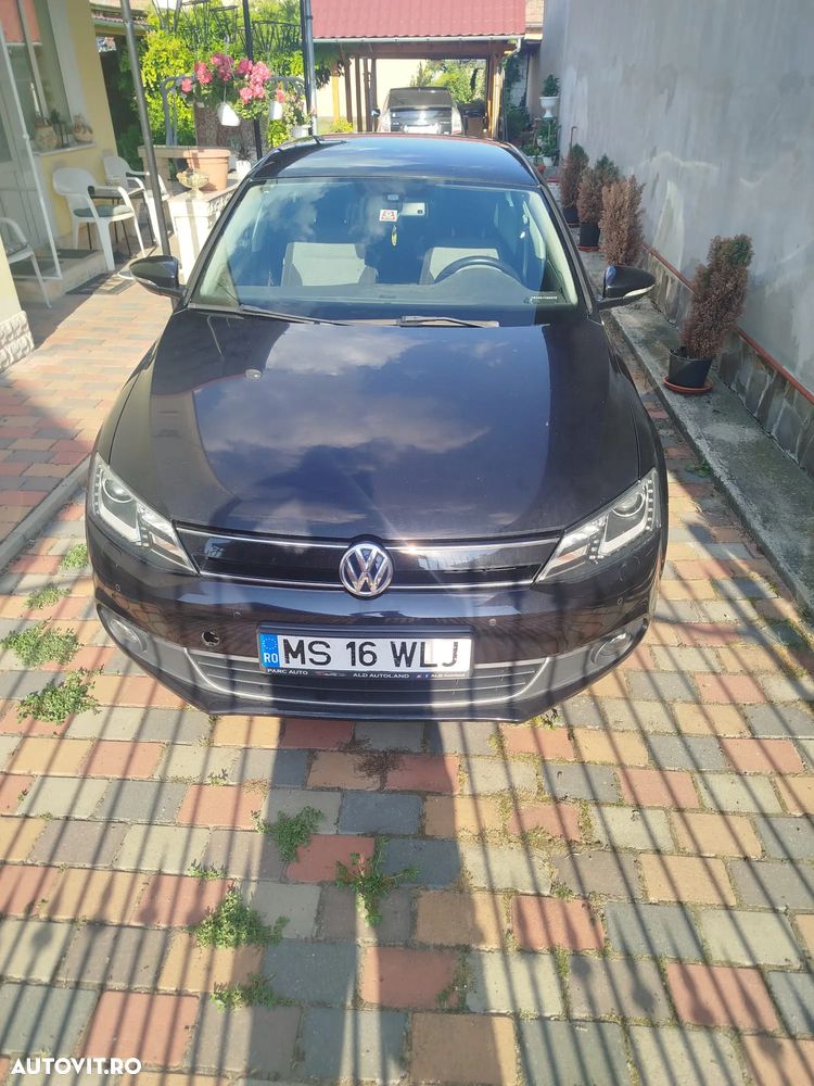 Volkswagen Jetta 1.4 DSG Highline - 29