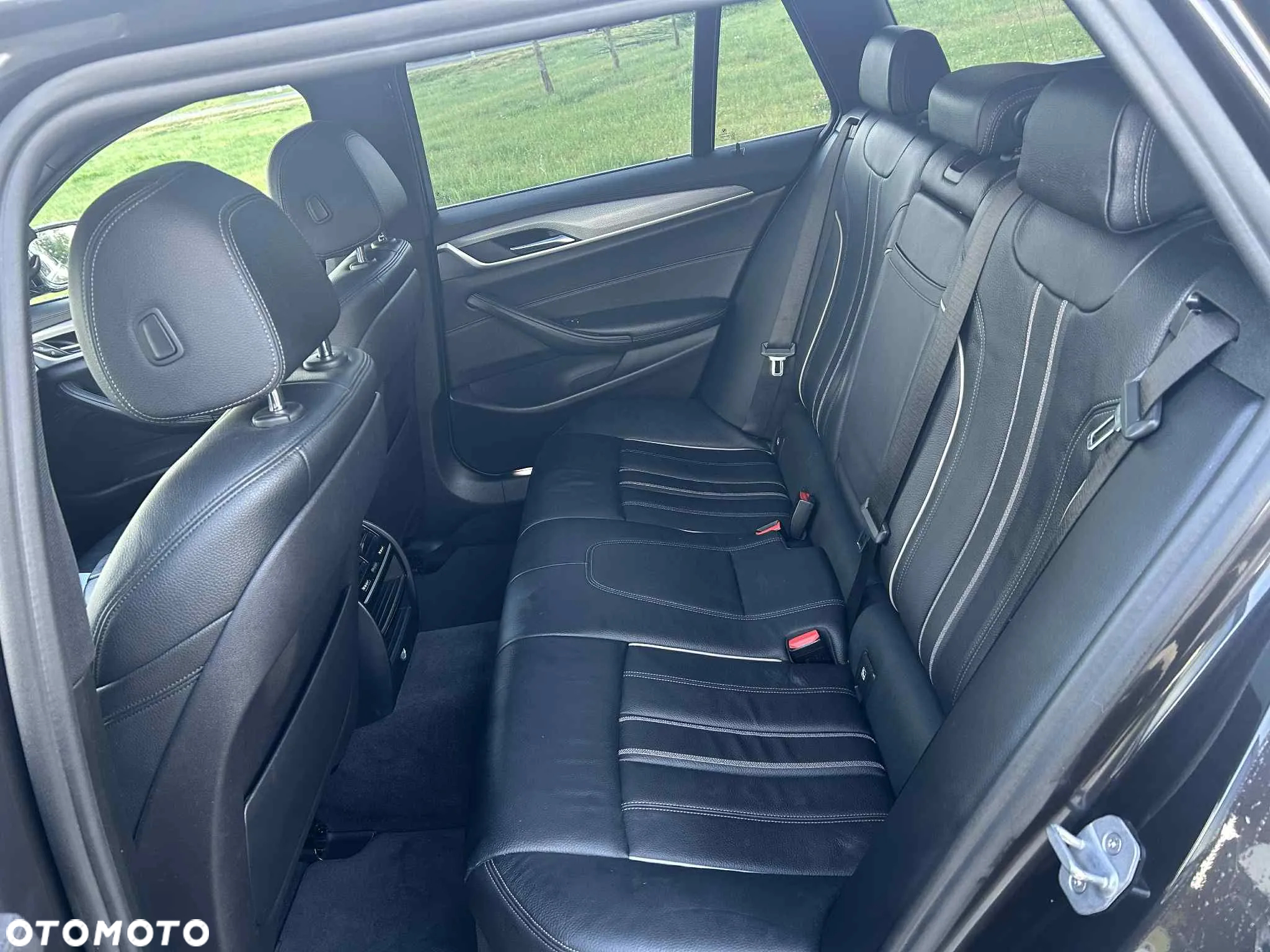 BMW Seria 5 520d M Sport - 17