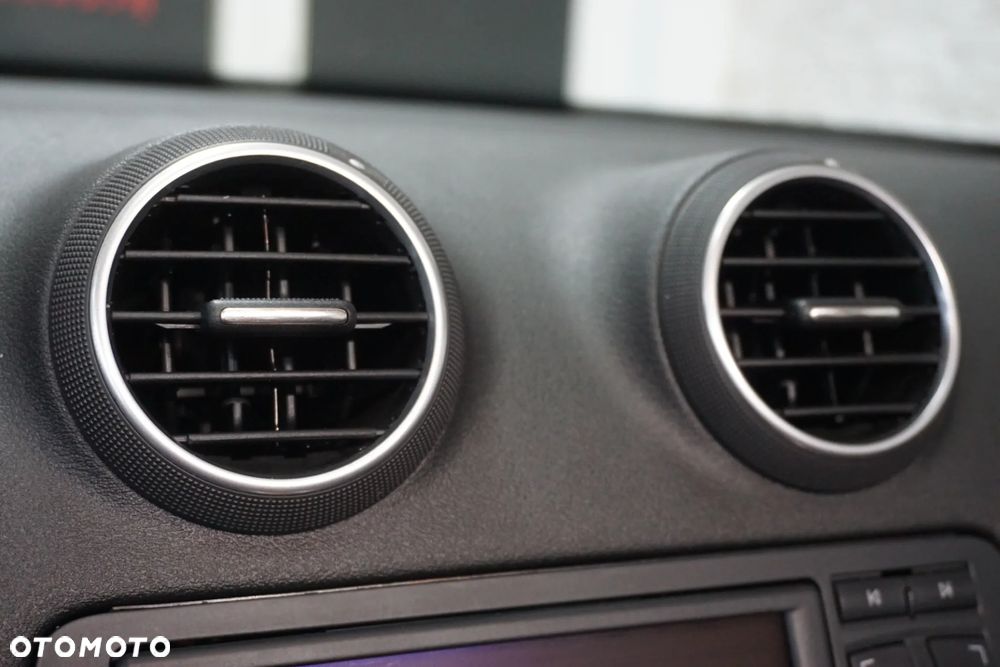 Audi A3 Sportback 2.0 TDI Ambition - 30