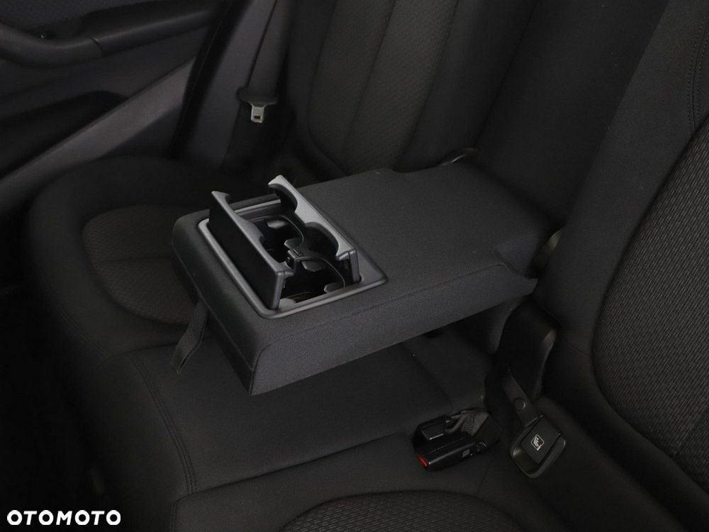 BMW X1 xDrive18d Advantage - 35