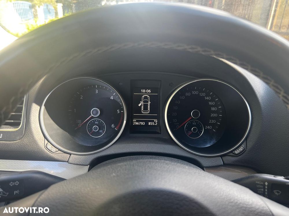 Volkswagen Golf 1.6 TDI DPF MATCH - 4