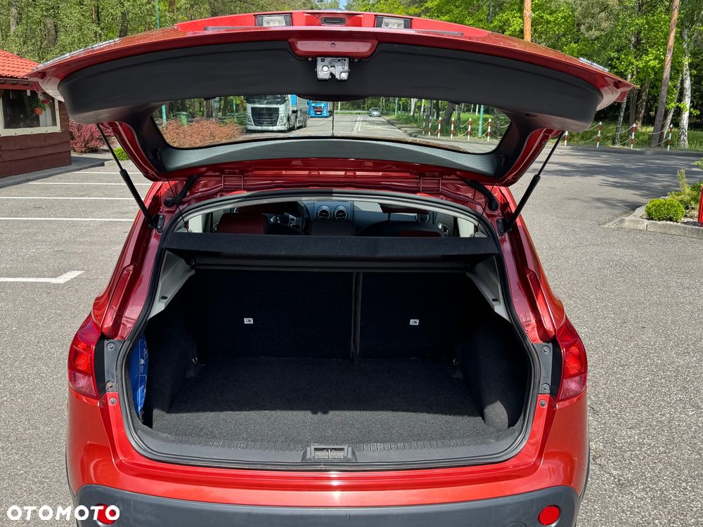 Nissan Qashqai 1.5 dCi Tekna - 8
