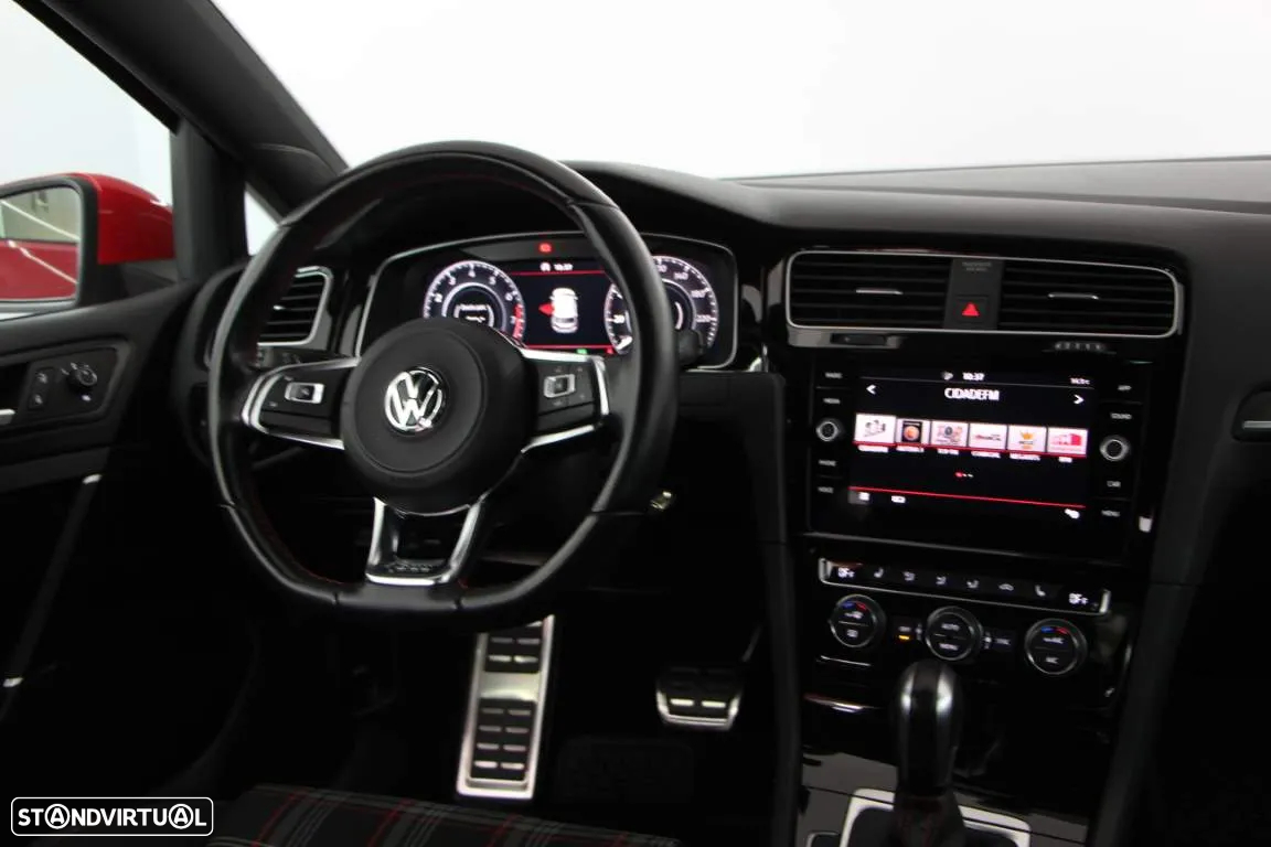 VW Golf 2.0 TSI GTI DSG - 2