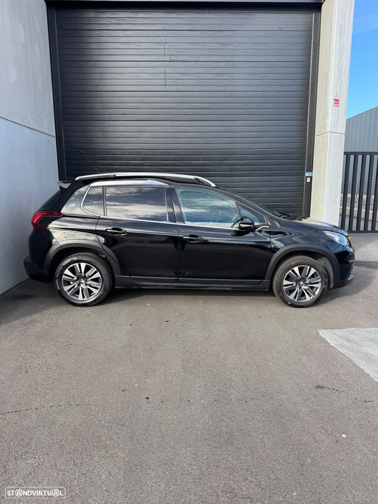 Peugeot 2008 1.2 PureTech Allure - 5