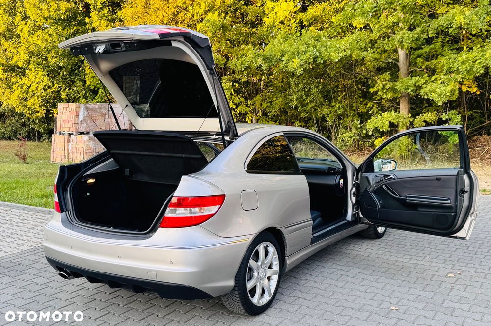 Mercedes-Benz CLC - 40