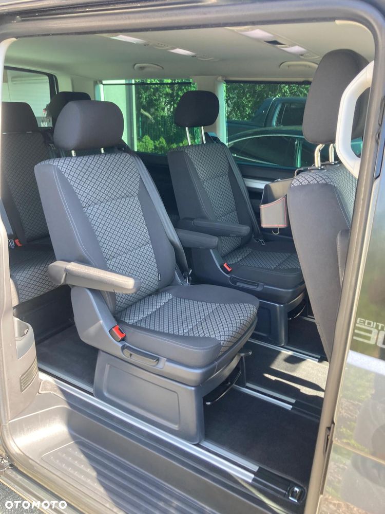 Volkswagen Multivan - 8