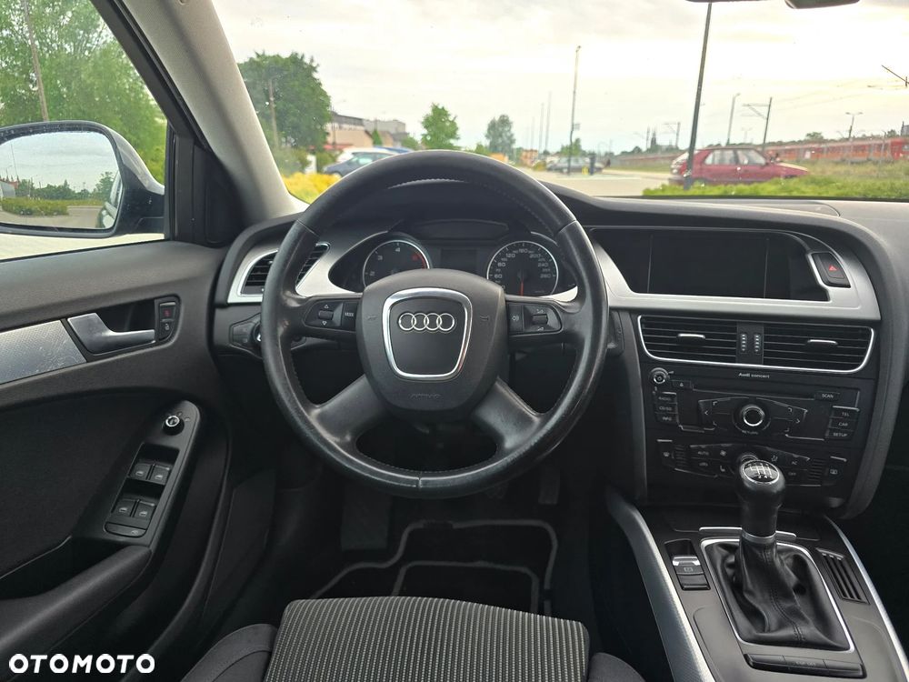 Audi A4 Avant - 15