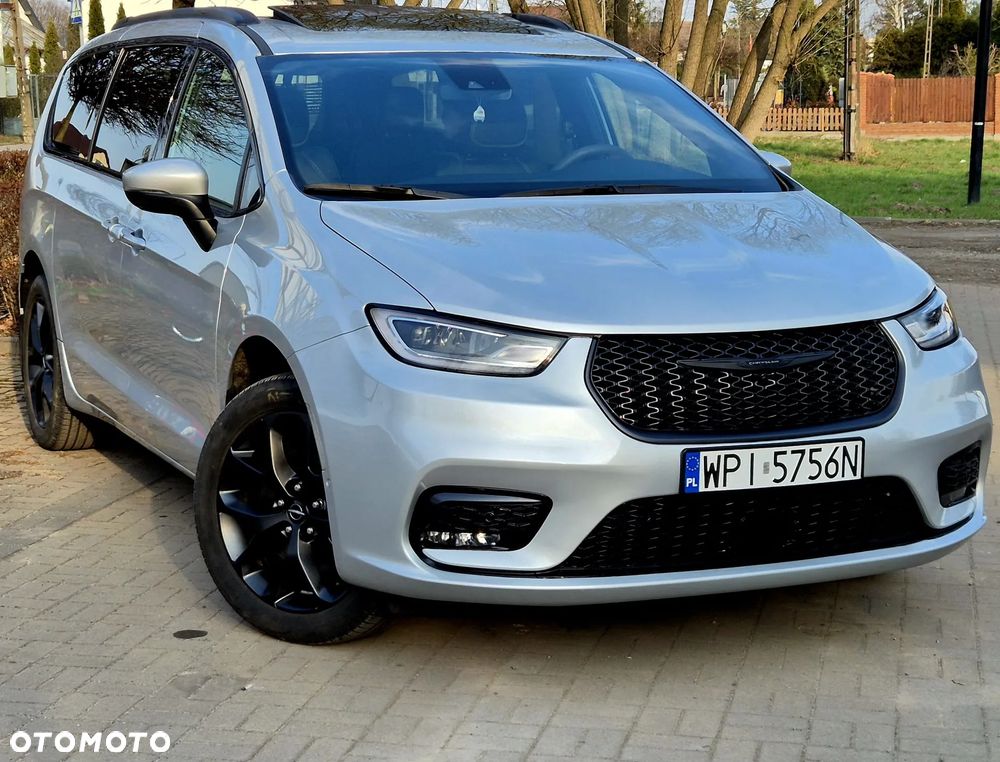 Chrysler Pacifica - 3