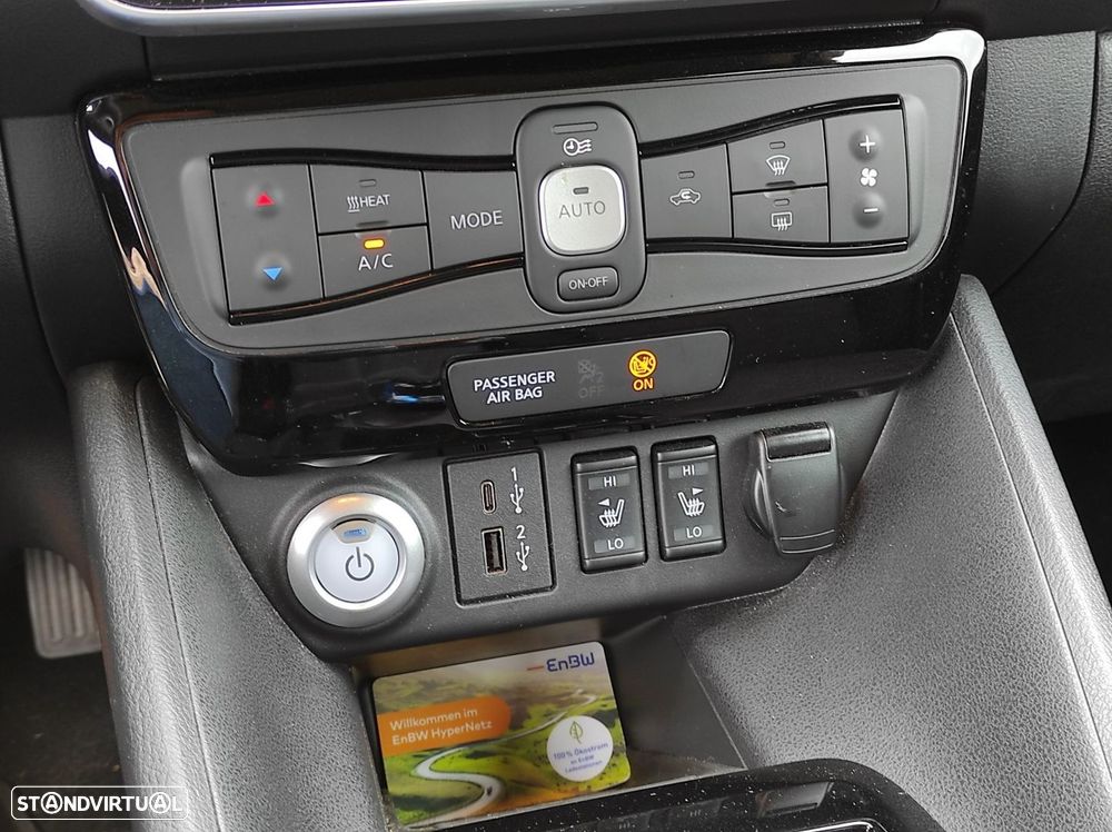 Nissan Leaf N-Connecta Full Led - 28