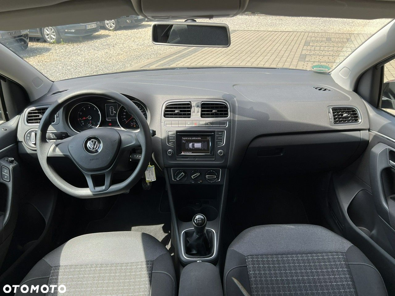 Volkswagen Polo - 11
