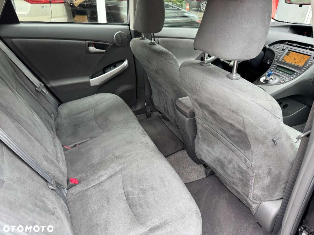 Toyota Prius 1.8 HSD Life - 25