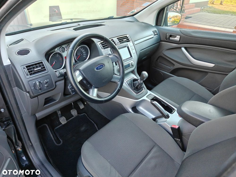 Ford Kuga 2.0 TDCi 2x4 Trend - 12