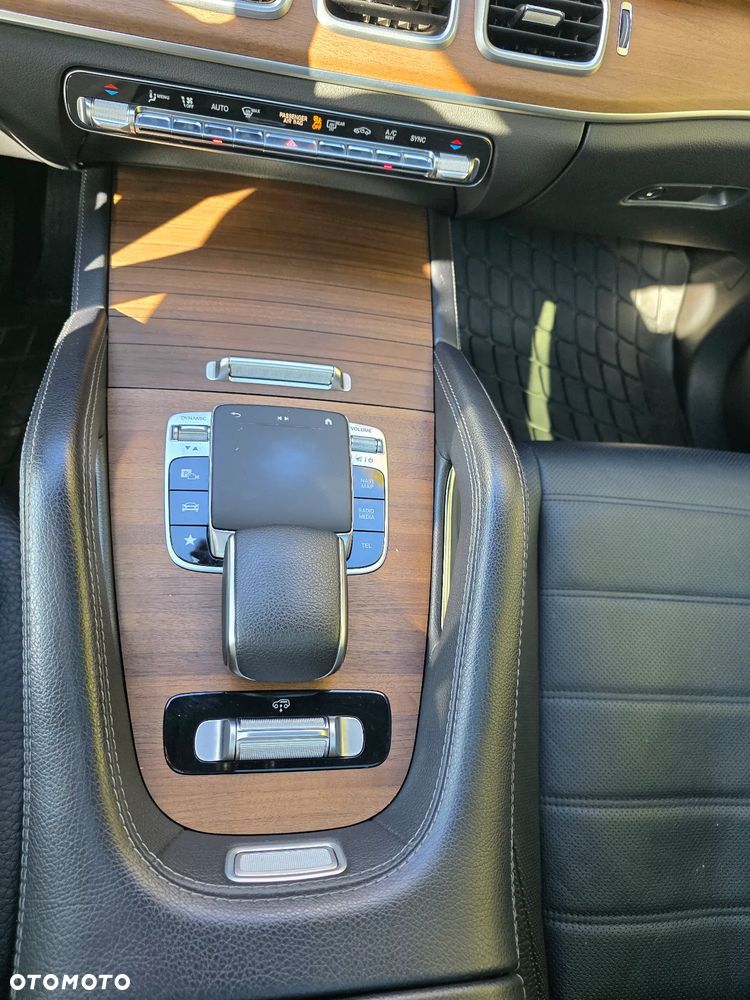 Mercedes-Benz GLE 300 d 4-Matic - 34