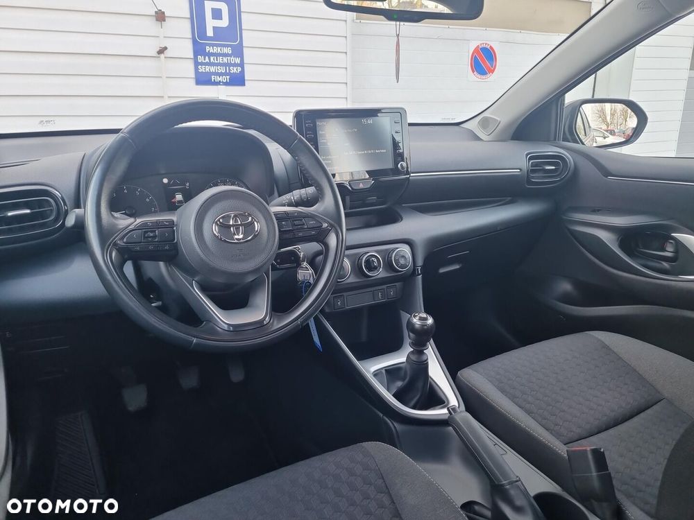 Toyota Yaris - 15