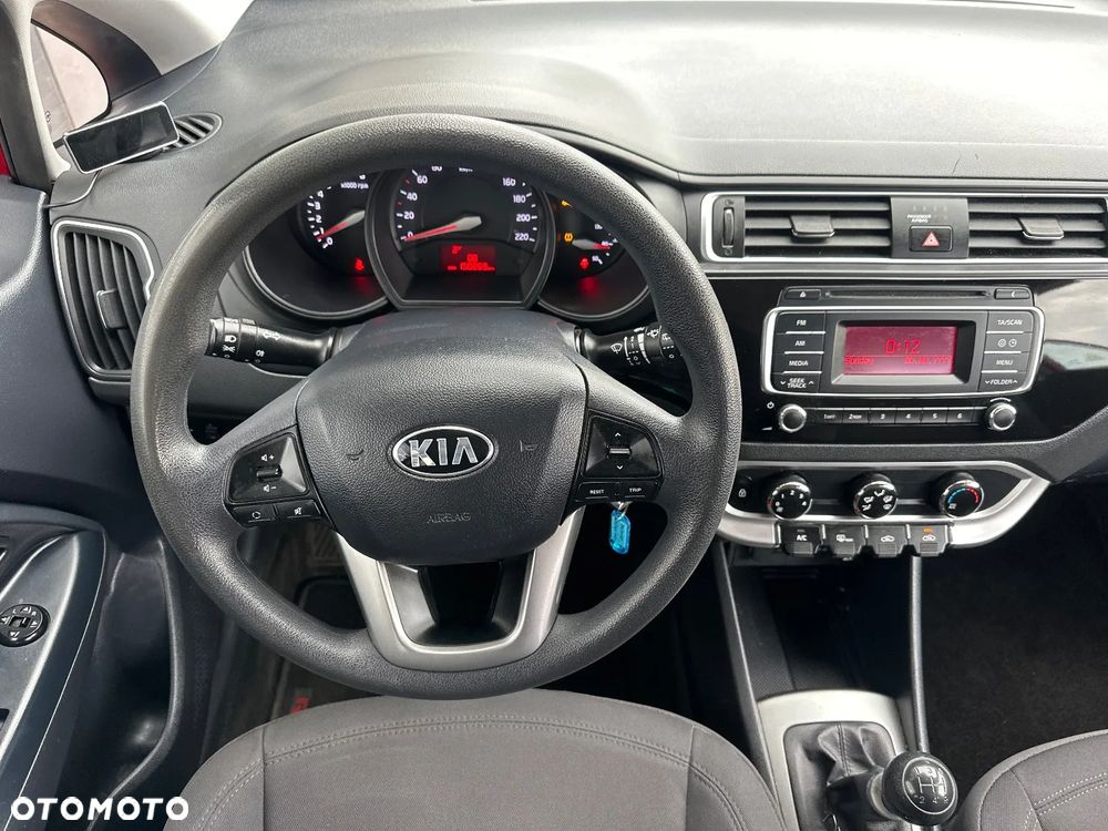 Kia Rio 1.2 L - 23