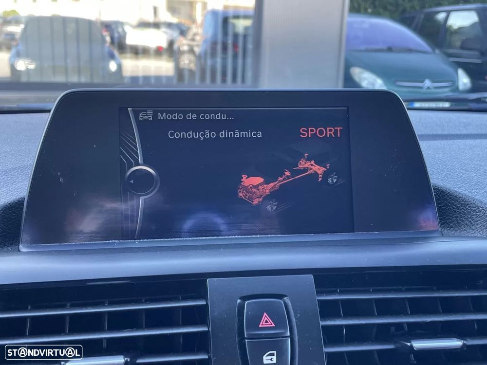 BMW 116 d EDynamics Line Urban - 33