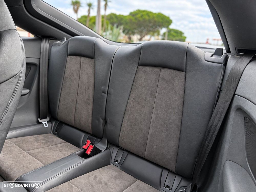 Audi TT Coupé 2.0 TDI S-line - 16