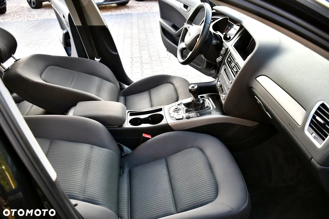 Audi A4 2.0 TDI Limited Edition - 29