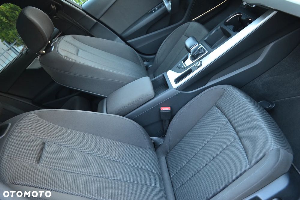 Audi A4 Avant 35 TDI mHEV S tronic - 23