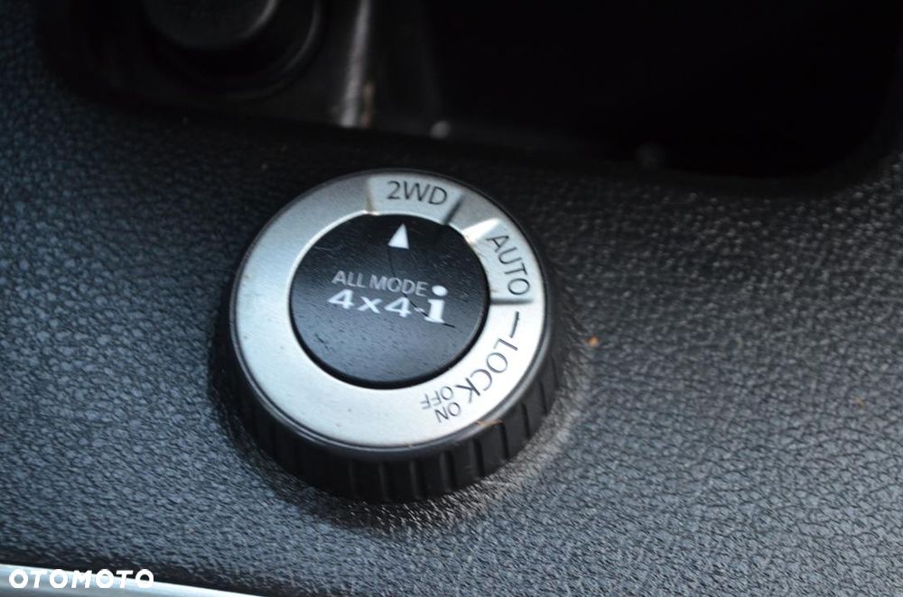 Nissan X-Trail 2.0 SE - 30