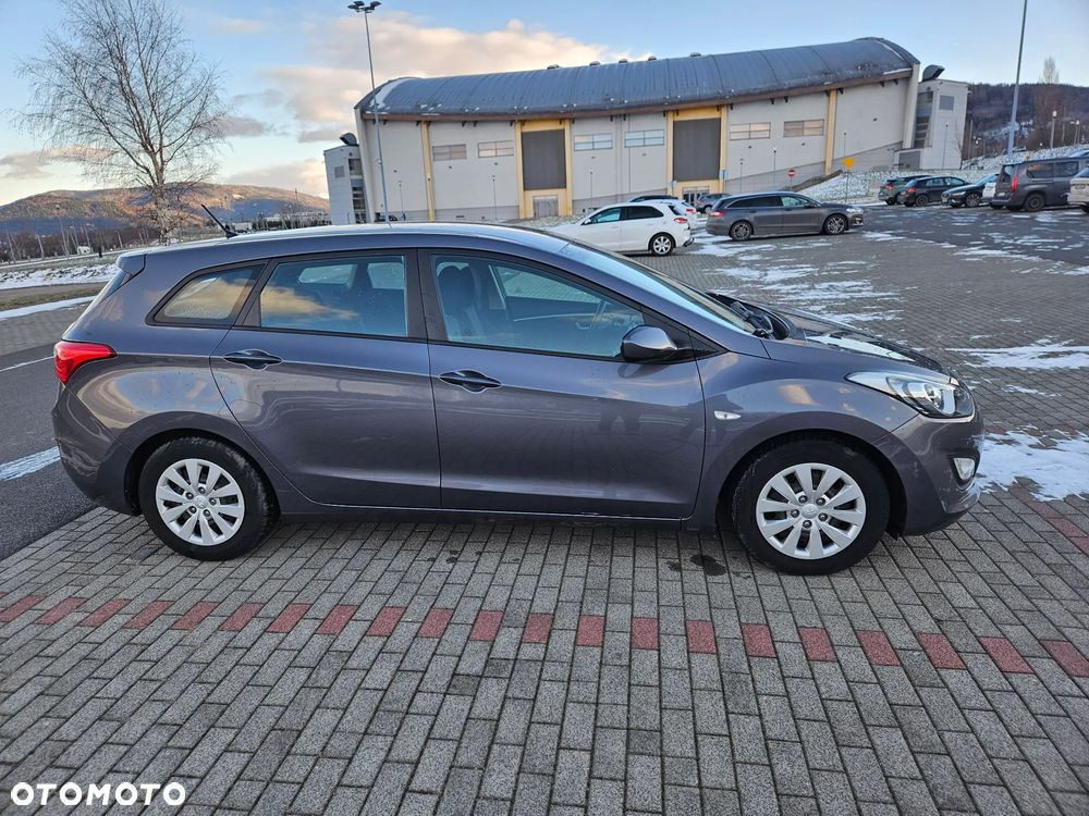 Hyundai i30 1.6 CRDi Classic + - 4