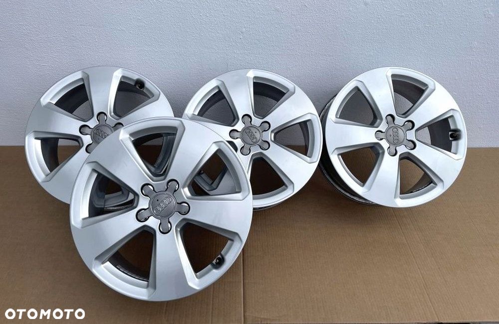 FELGI AUDI A3 Q2 Q3 6,5J 17 ET43 8V0601025AD