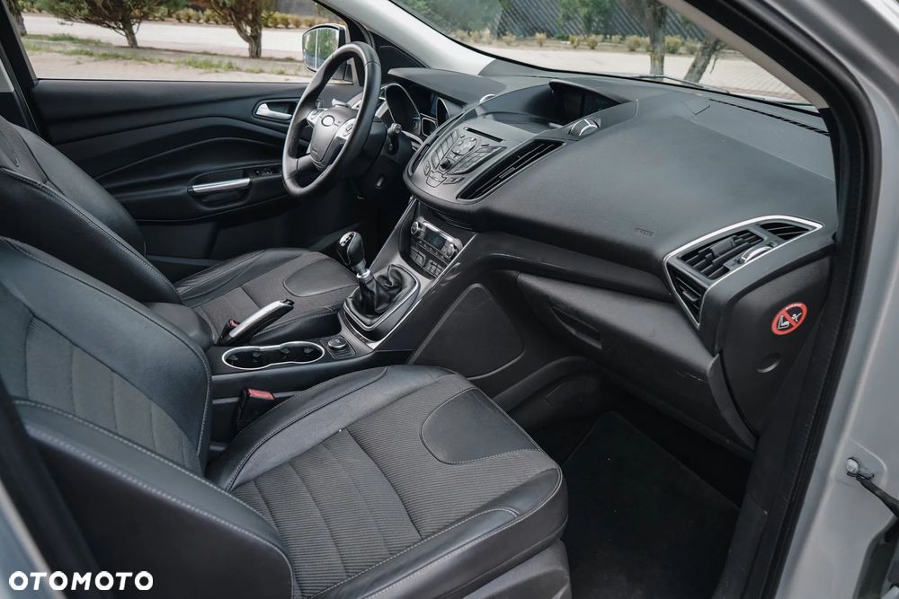 Ford Kuga 2.0 TDCi FWD Titanium - 19