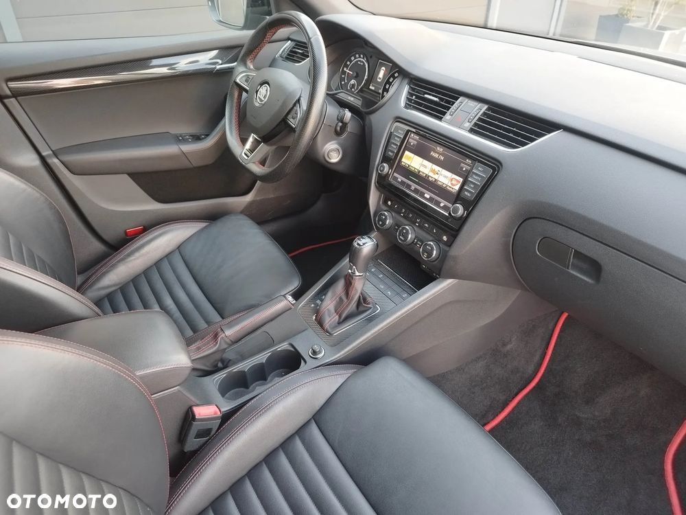 Skoda Octavia 2.0 TDI 4x4 RS Challenge DSG - 27