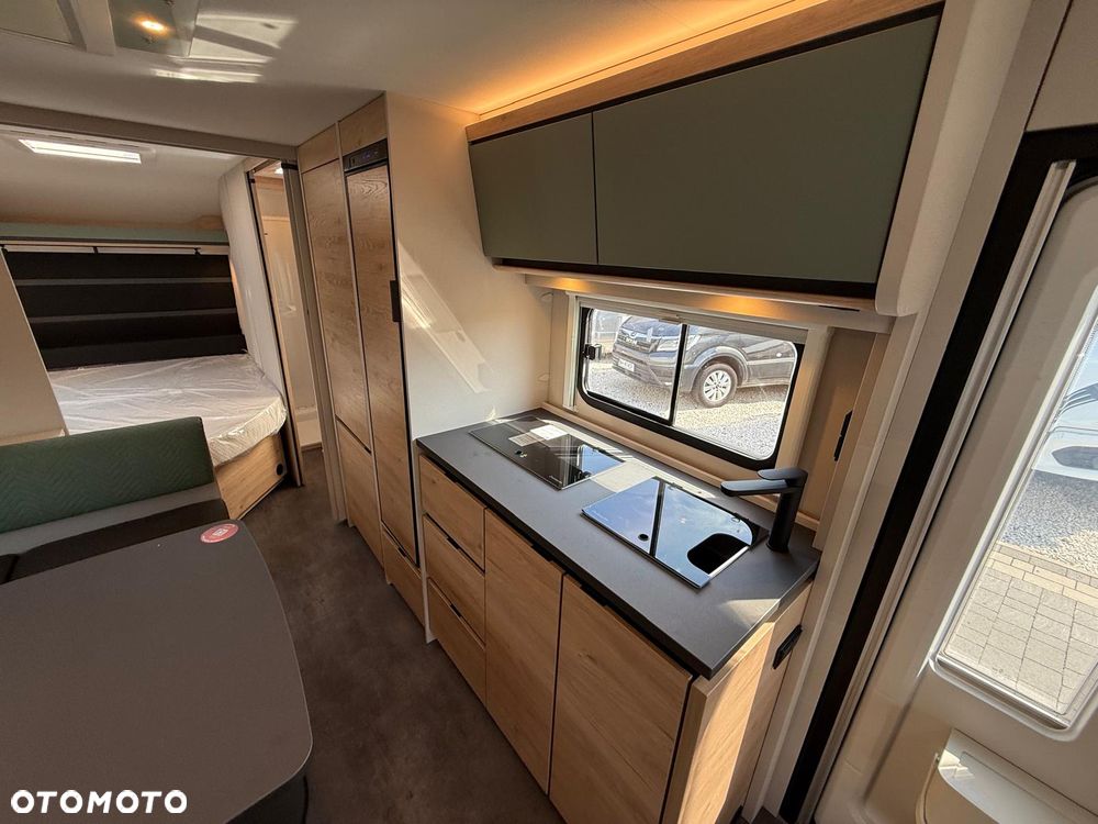 Dethleffs Camper 560 FMK - 10