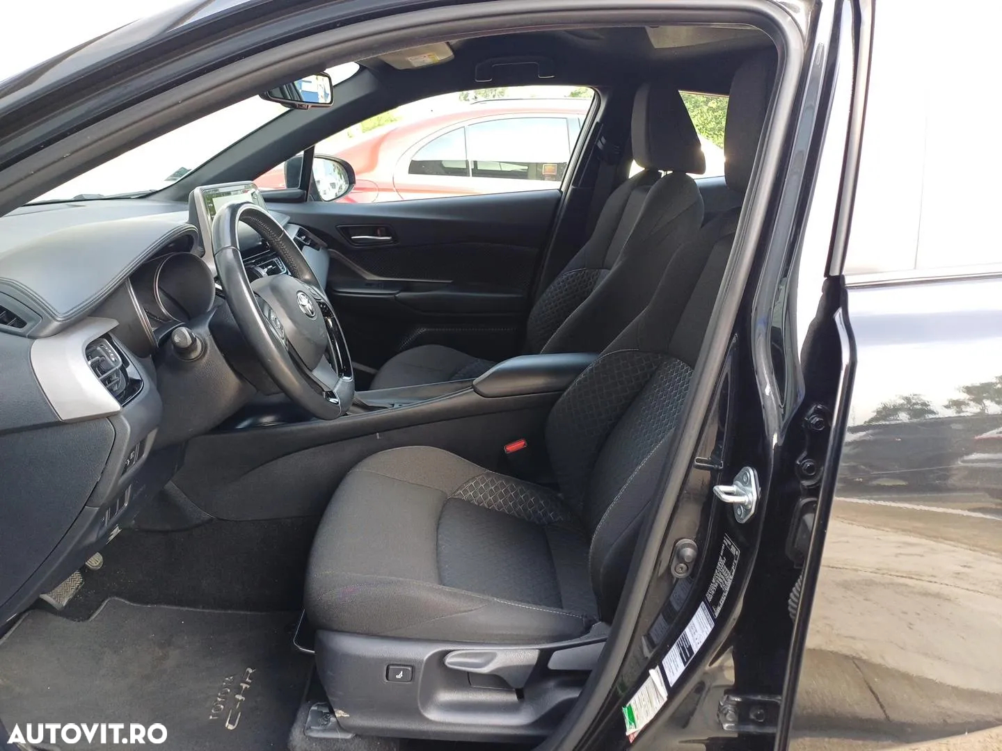 Toyota C-HR 1.8 HSD 122 CP 4x2 CVT C-enter - 11