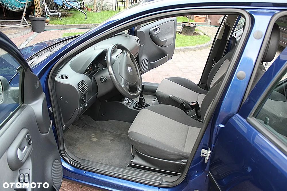Opel Corsa 1.2 16V Cosmo - 14