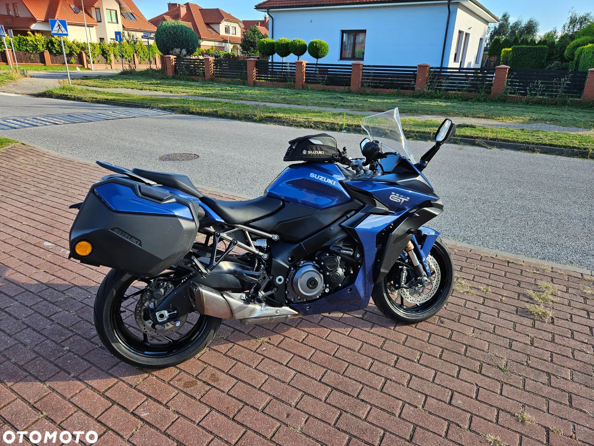 Suzuki GSX - 1