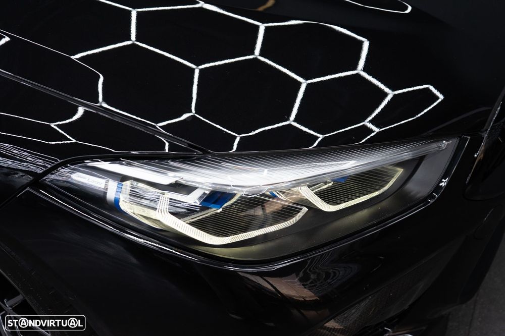 BMW M8 Competition - 17