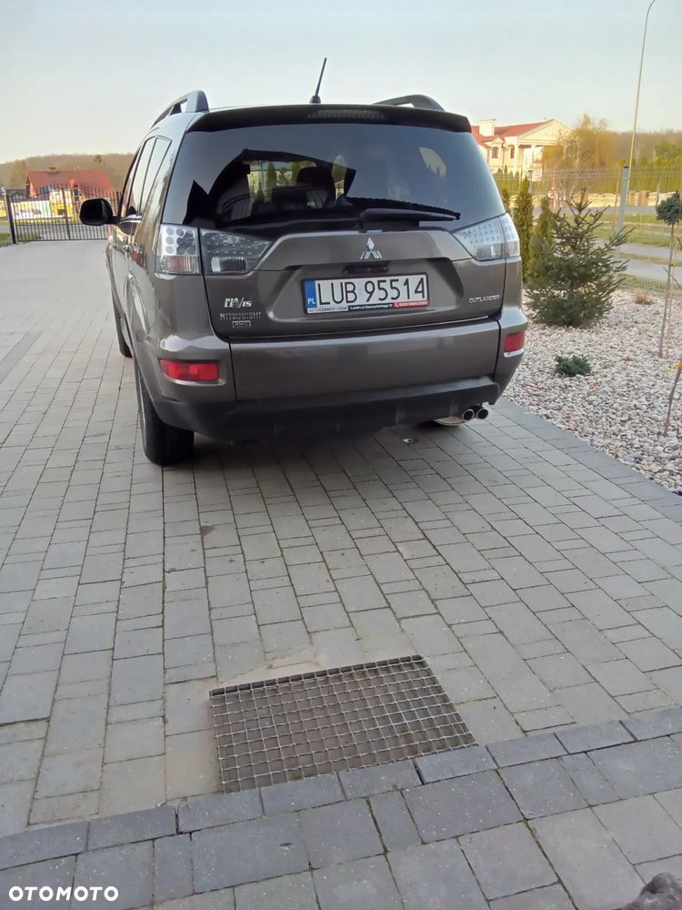 Mitsubishi Outlander 2.4 Intense + CVT - 4