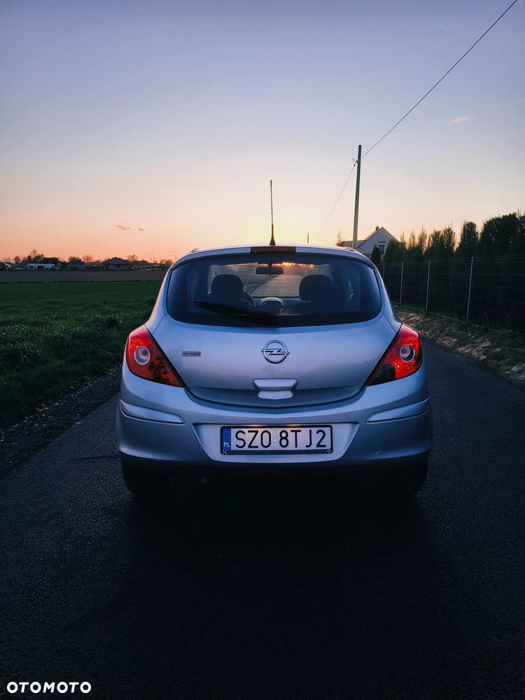 Opel Corsa 1.2 16V Color Edition - 11