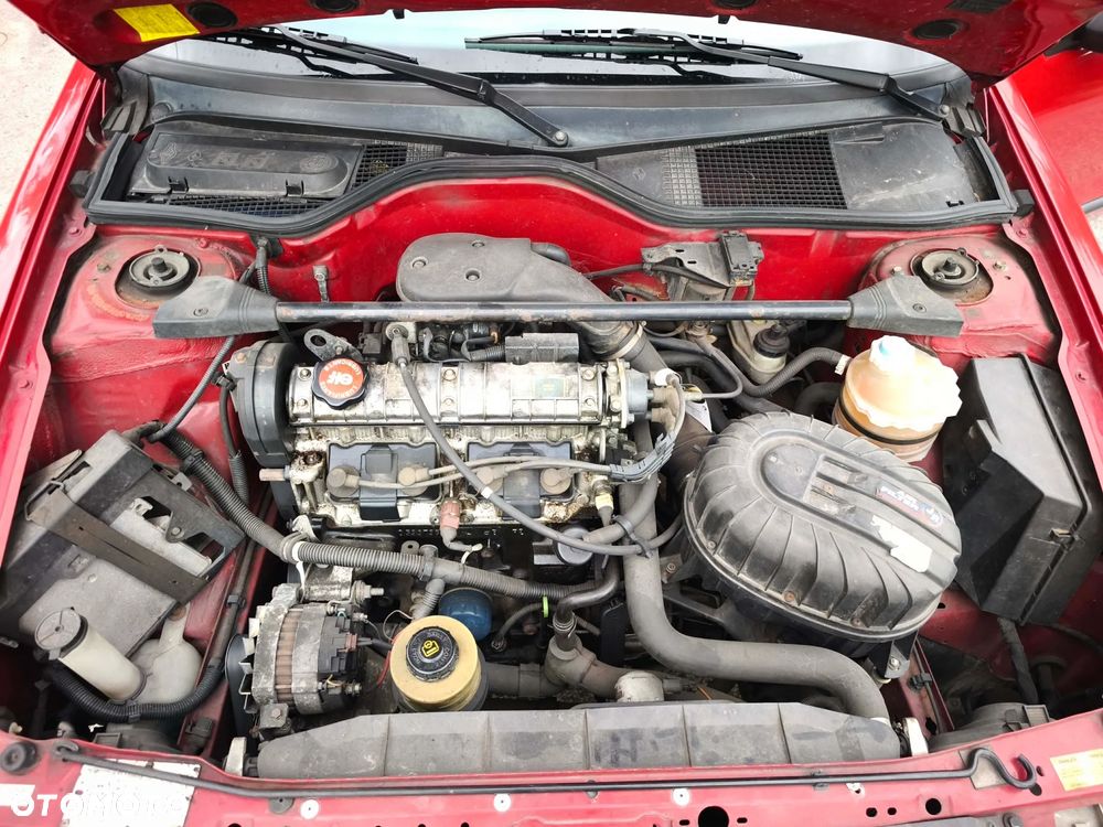 Renault 19 1.8 - 16