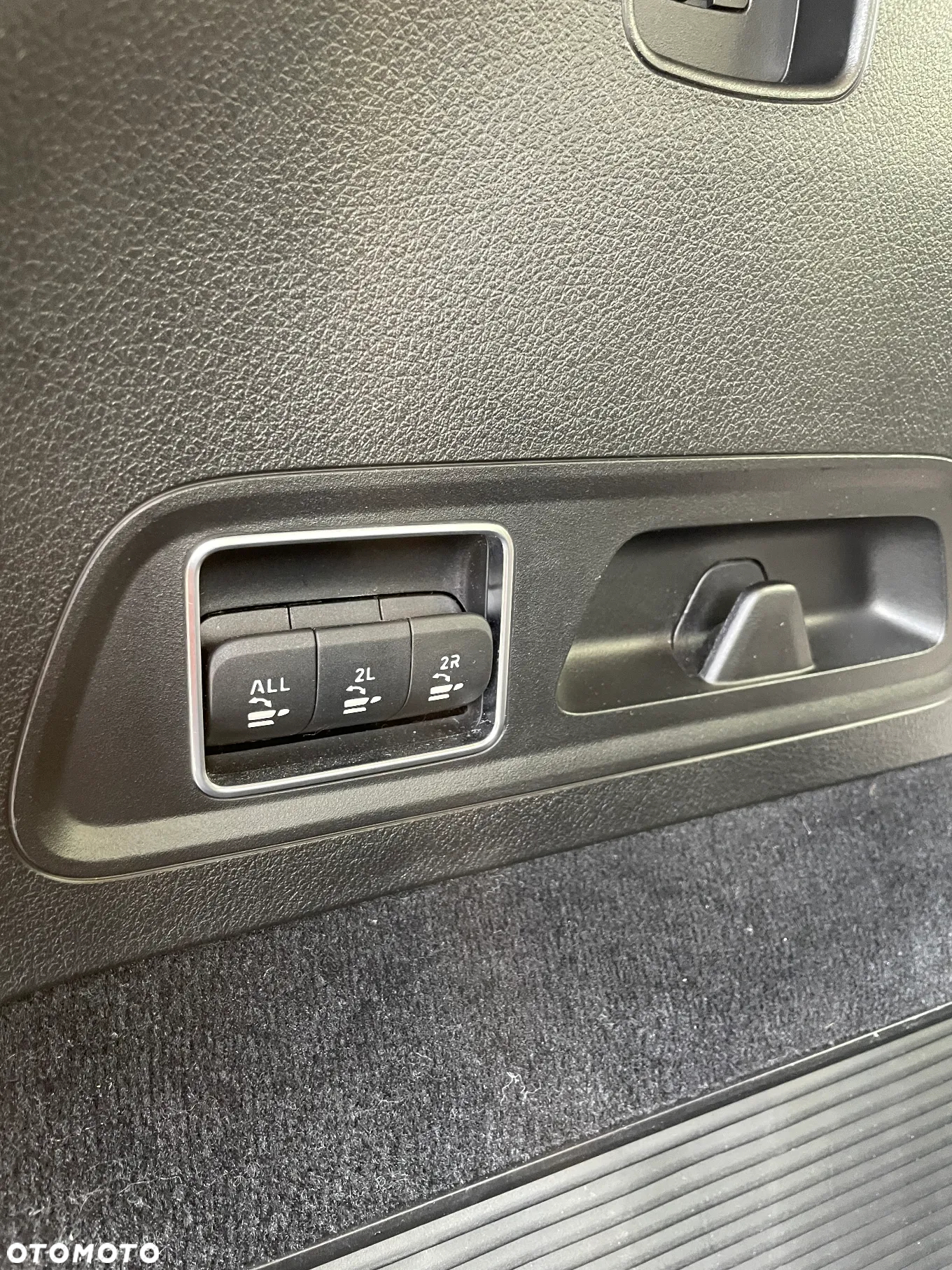 Mercedes-Benz GLS 400 d 4-Matic - 32