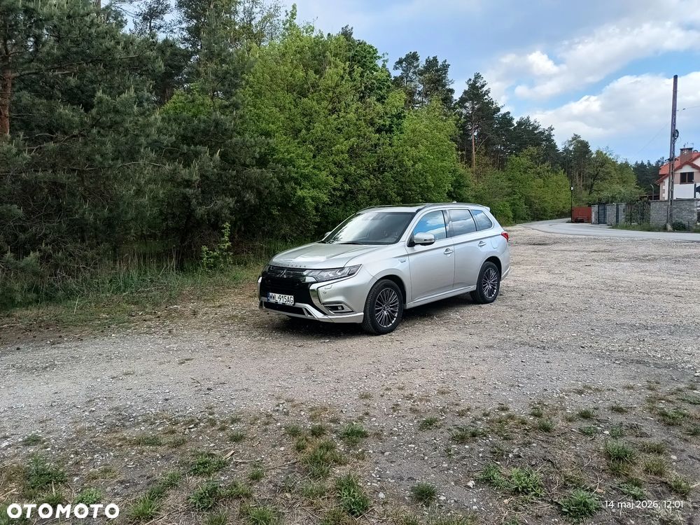 Mitsubishi Outlander - 15
