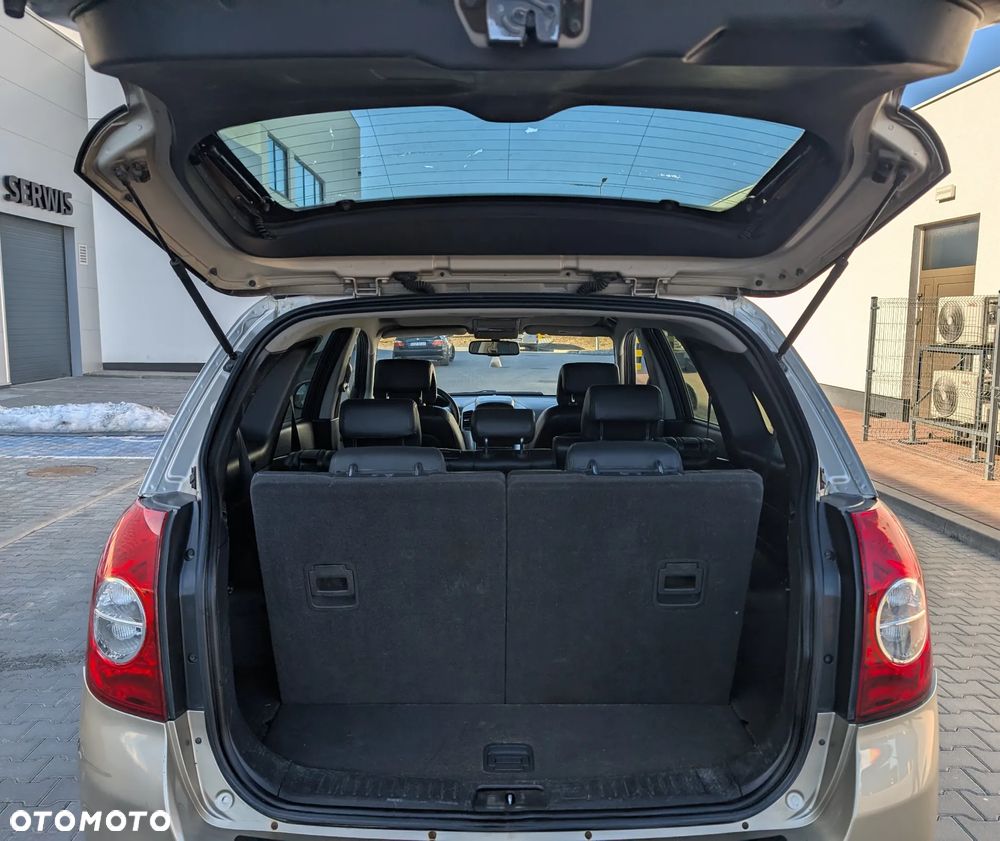 Chevrolet Captiva 2.4 4WD 7 Sitzer LT - 18