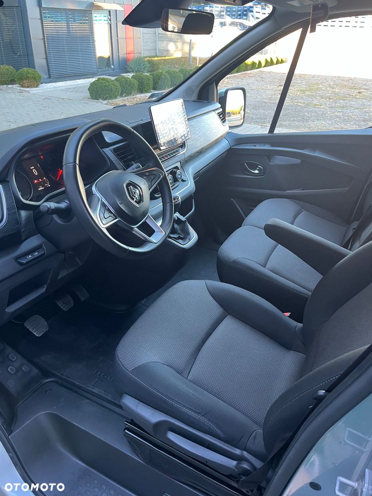 Renault Trafic 2.0 dCi - 7
