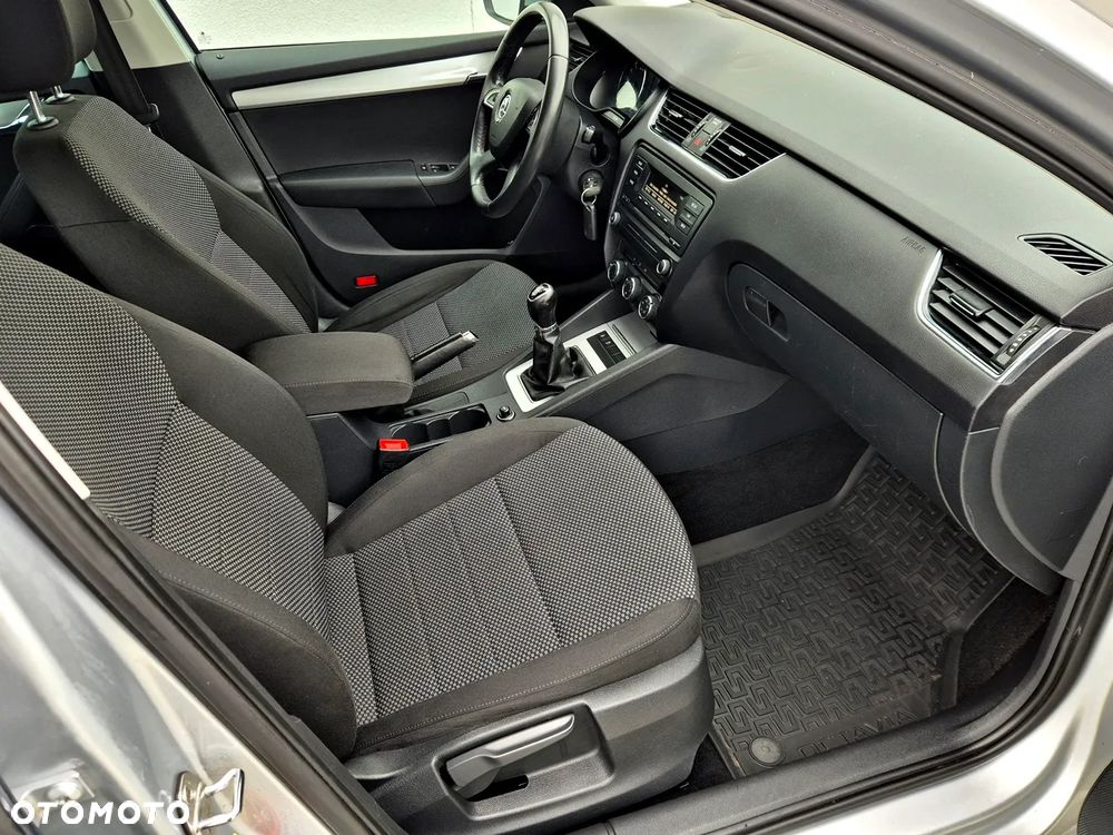 Skoda Octavia 1.6 TDI DPF Ambition - 7