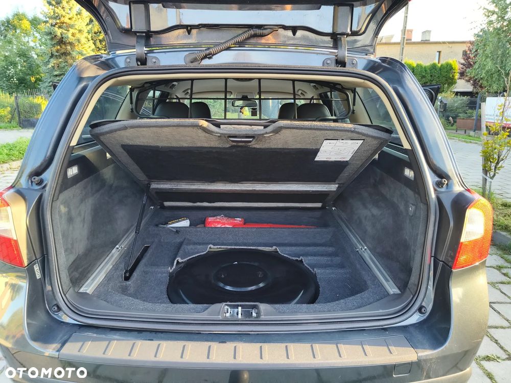 Volvo V70 2.5T Summum - 15