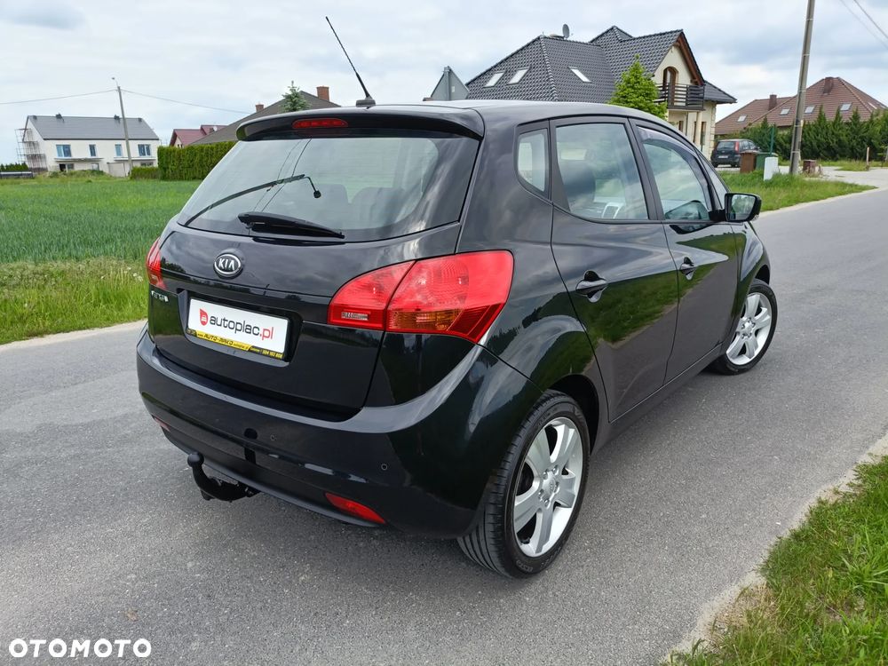 Kia Venga - 3