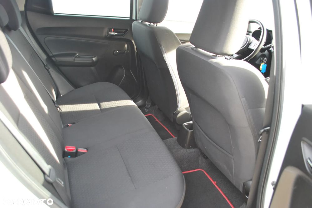 Suzuki Swift - 9
