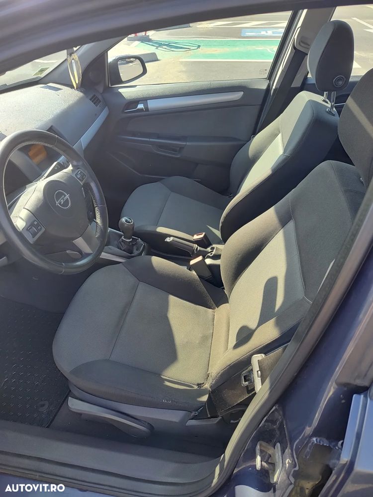 Opel Astra - 10