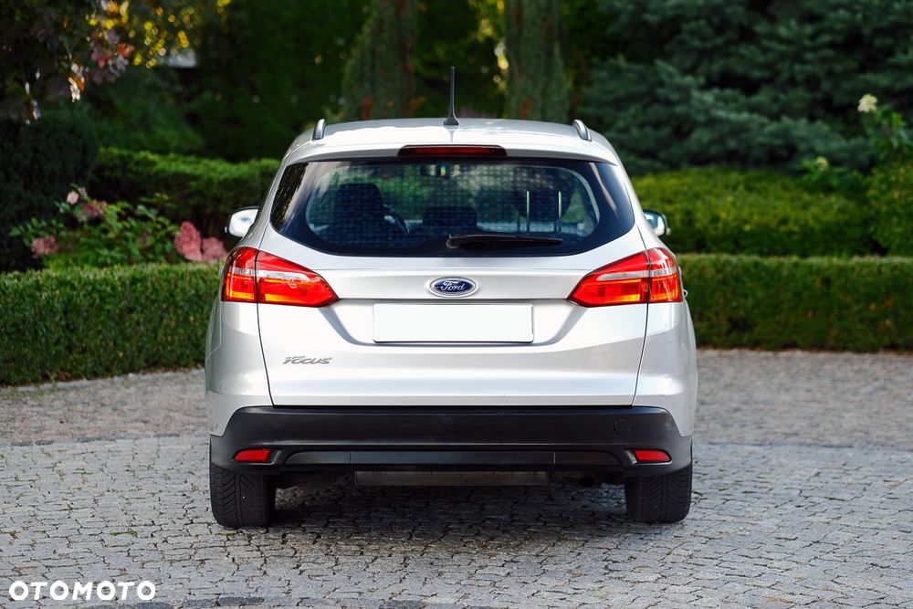 Ford Focus 1.6 Trend Sport PowerShift - 8
