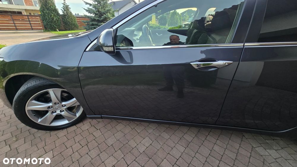 Honda Accord - 25