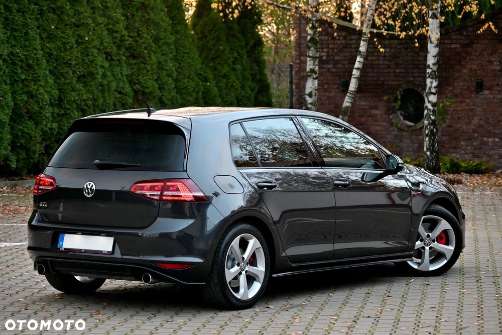 Volkswagen Golf VII 2.0 TSI BMT GTI - 22